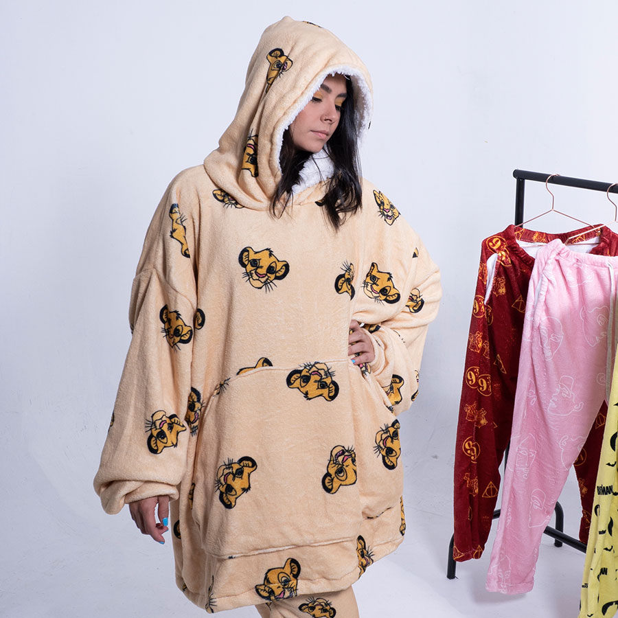 hoodie oversize pijama con gorro rey leon