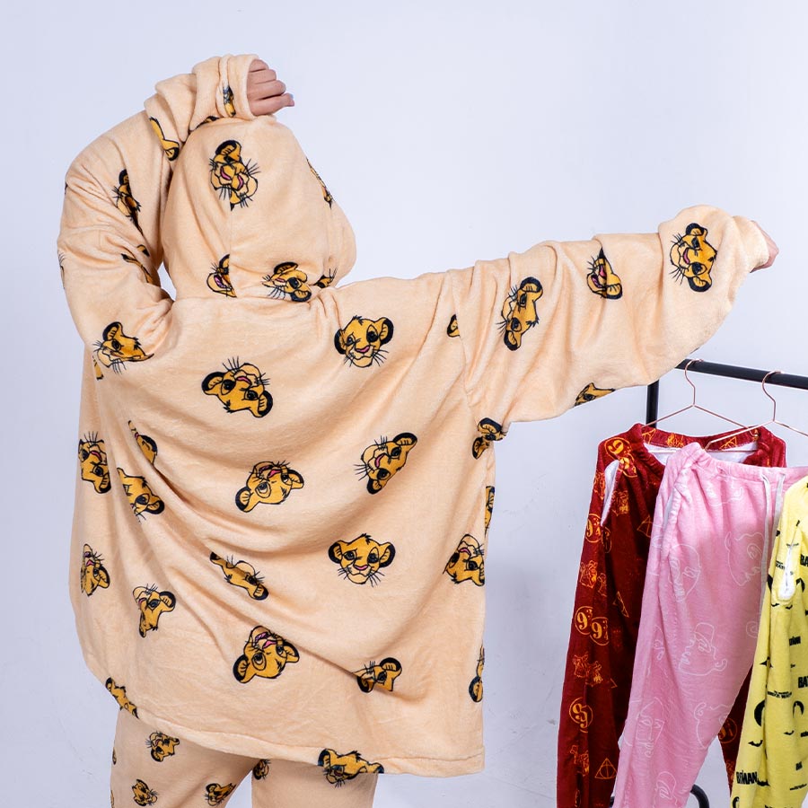 pijama con capucha hoodie oversize rey leon
