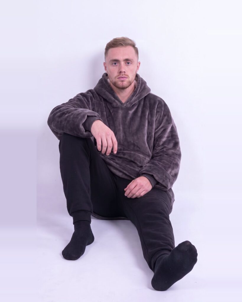 Buzo Oversize Gris Oscuro – foto 15