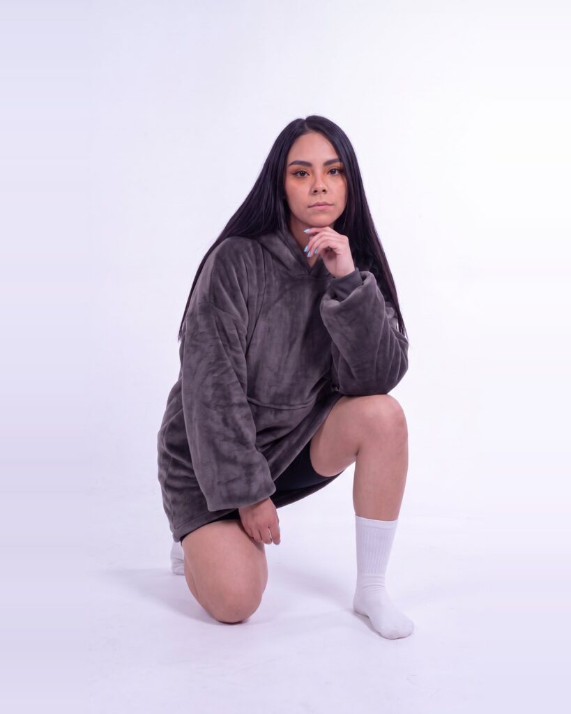 Buzo Oversize Gris Oscuro – foto 7